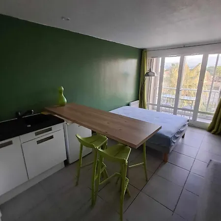 Studio Avec Place De Parking Prive Secteur Base Nature Apartament *